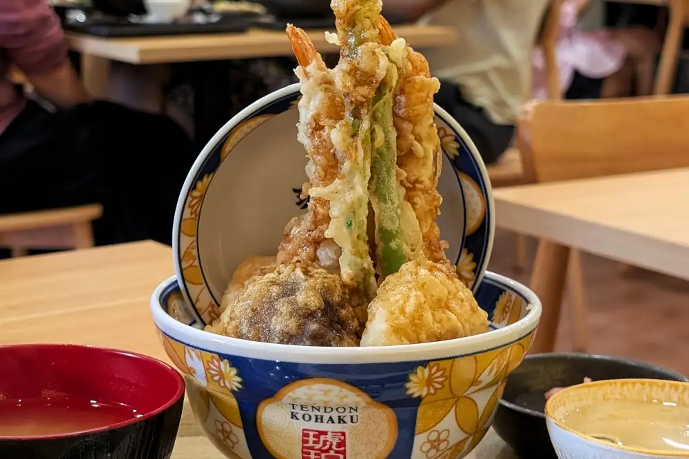 Tendon Kohaku: La cadena de restaurantes 'tendon' que trae deliciosos tazones de arroz 'tempura' a TTDI.