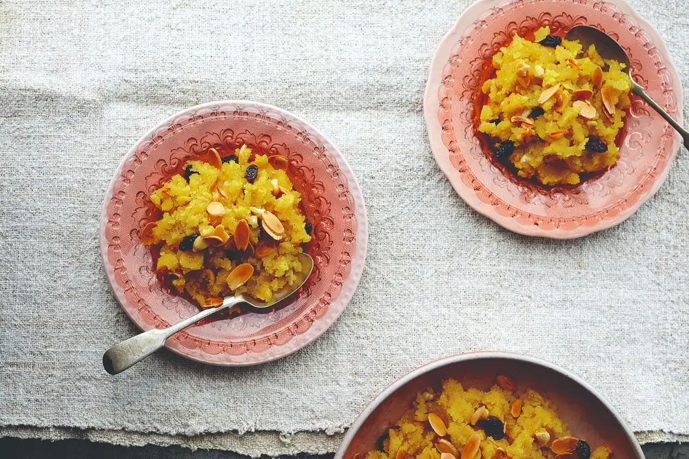 Halwa (Semolina Pudding With Nuts)