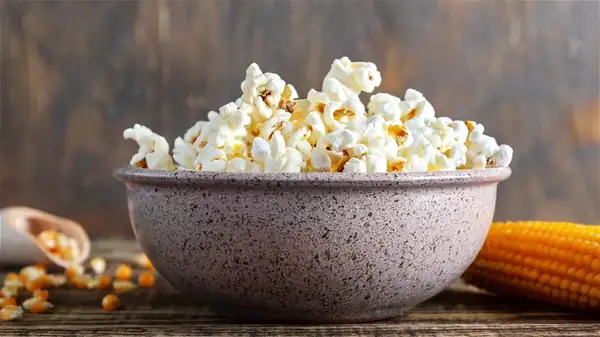 The Smokey Fat You Need To Try Adding To Popcorn