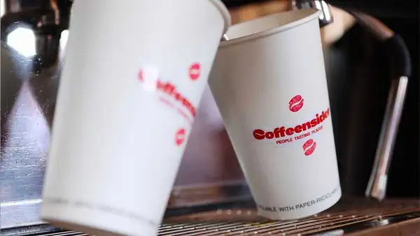 ¿Es posible comunicar la esencia del café de especialidad con un toque sutil? Coffeensider lo intenta
