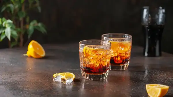 The 3-Ingredient Spanish Cocktail You Absolutely Need To Try