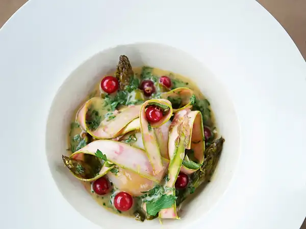 Take 5: Poached chicken egg with green asparagus