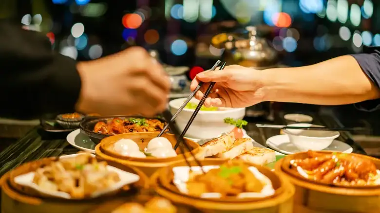 Why you should avoid ordering one dish per person at Chinese restaurants