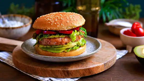 Delicious, delicate, and nutritious, rabbit burgers are the new trend: here's how to cook them
