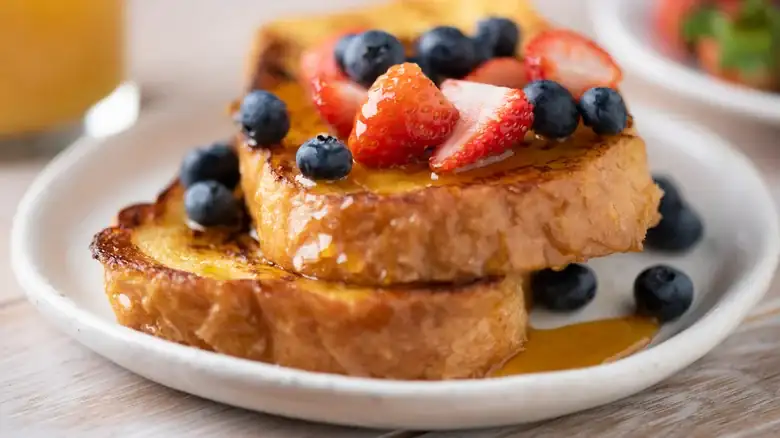 Ran Out Of Eggs For French Toast? Just Use Yogurt