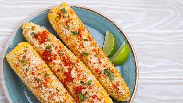 The Easiest Way To Cook Corn On The Cob Is In The Microwave