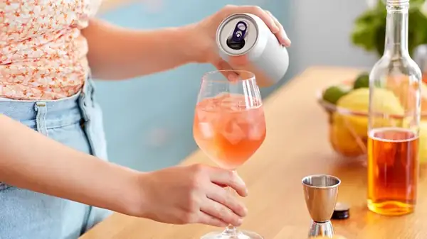 How Long Does Canned Wine Last?