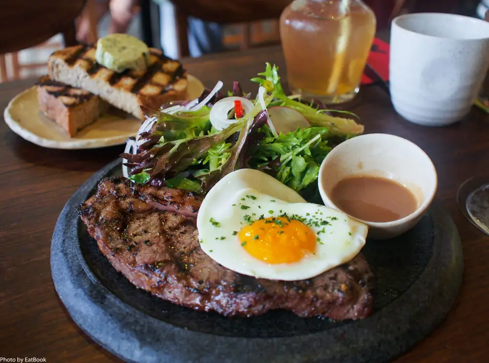 Reseña de FYR Cycene Onc Drinc: Un brunch europeo moderno y sin pretensiones