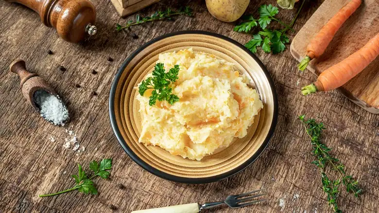 El sustituto de puré de patatas con sabor terroso que aporta un toque dulce a la cena