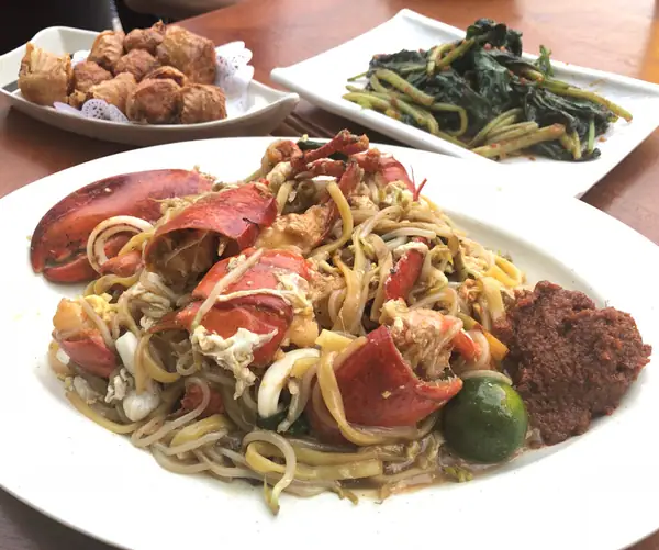 8 Aljunied Food Places For Lobster Hokkien Mee, Penang Food And More