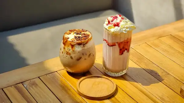 Milkshakes Vs Frappes: Are They The Same Thing?