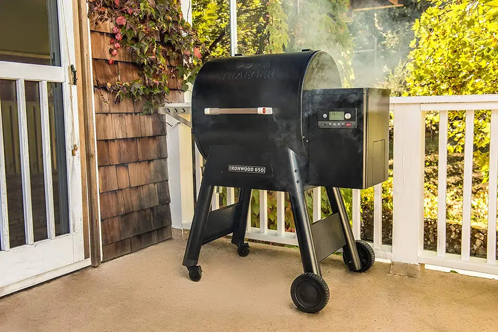 The Best Smokers for True Grilling Enthusiasts