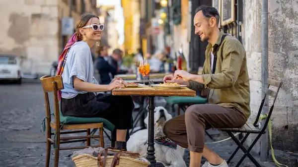 14 Dining Faux Pas To Avoid While Traveling