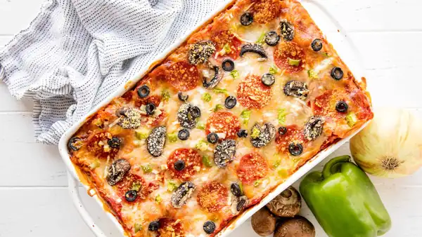 Baked pasta dinners with cheese and a comforting touch
