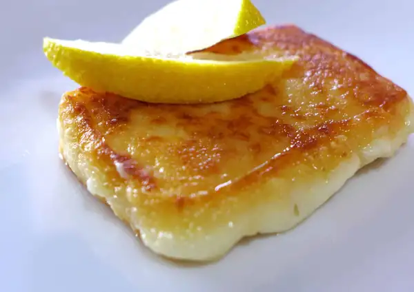 Saganaki recipe (Pan-seared Greek cheese appetizer)