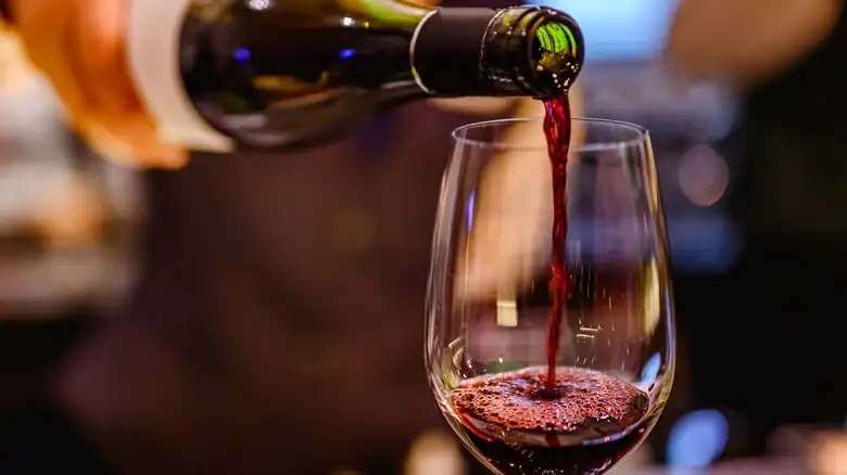 How Many Glasses Of Wine Can You Expect To Come In A Bottle?