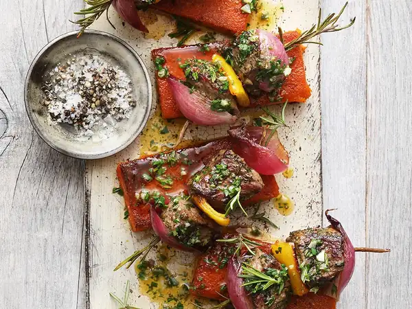 Recipe for lamb shashlik on polenta slices