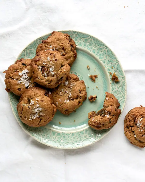 Galletas de dátiles y nueces pecanas