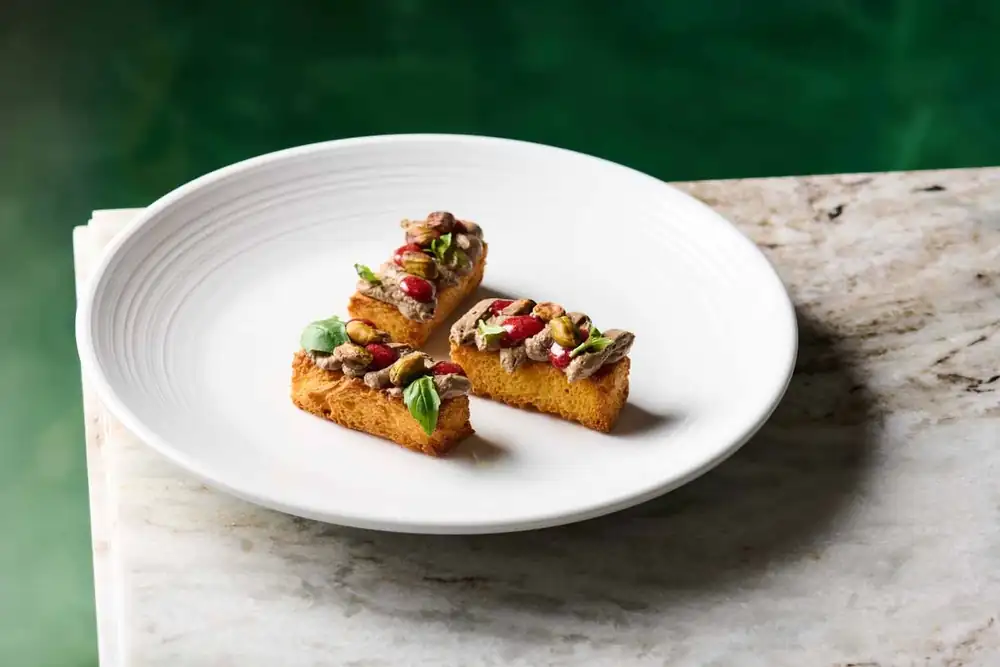 Connoisseurs of mineral water will find friends at this museum restaurant.