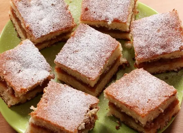 Tarta de manzana rumana (Placinta cu Mere)
