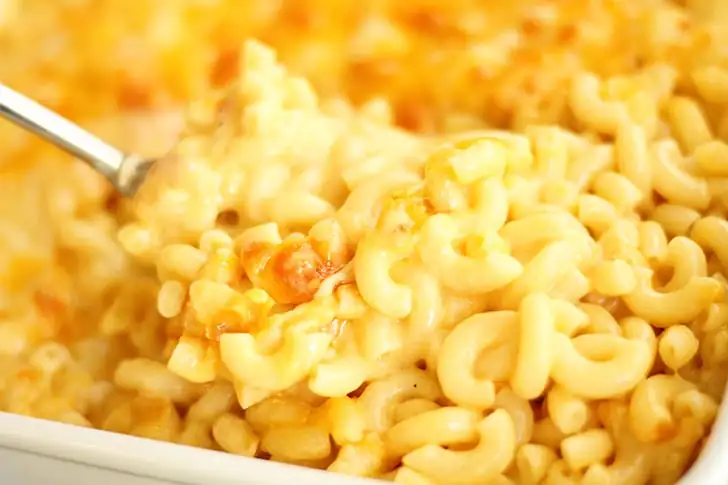 4-Ingredient Baked Mac and Cheese