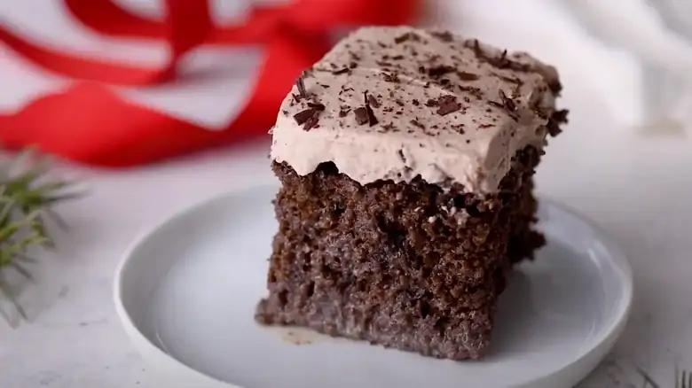 Get In The Holiday Spirit With Hot Cocoa-Inspired Tres Leches