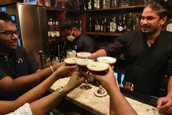 Sri Lanka Drinking Tours: Find 5 Delicious Adventures