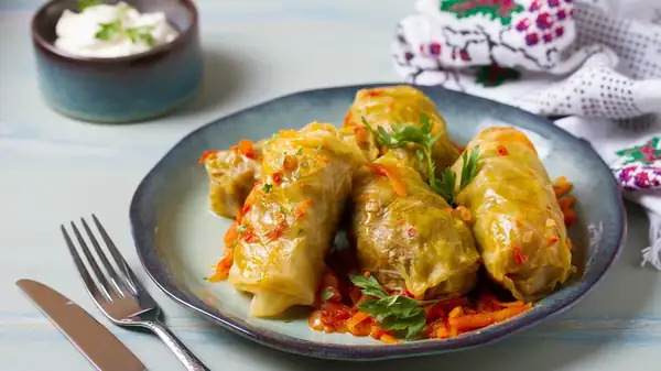 The Worst Way To Reheat Cabbage Rolls And What To Do Instead
