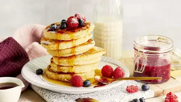 Fluffy vegan pancakes