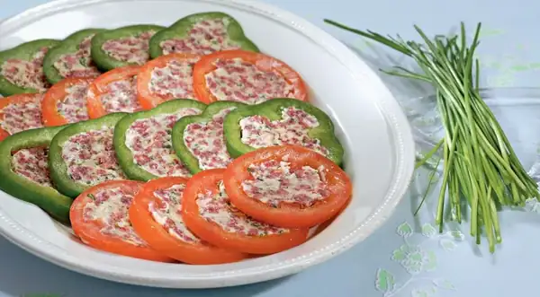 Pepper and Tomato Medallions