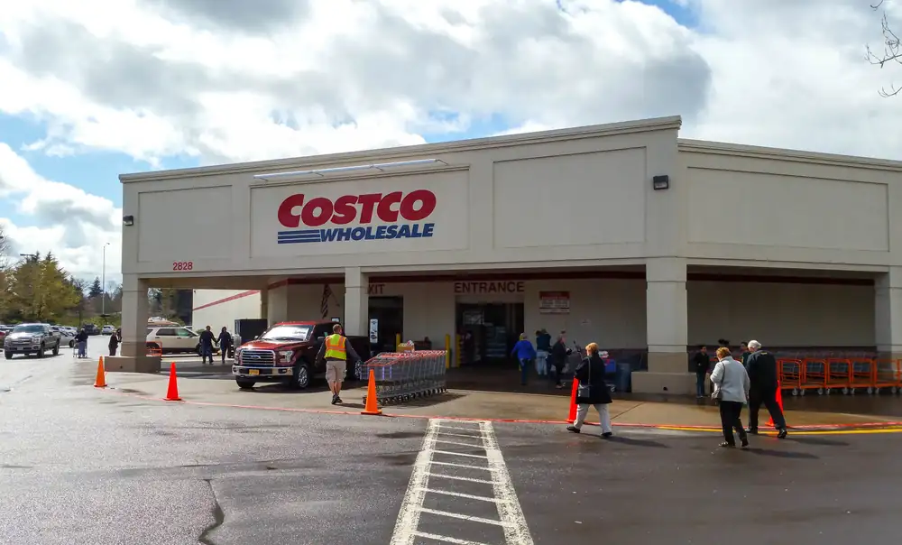 Este popular postre de calabaza ha vuelto a Costco y los fans quieren comprarlos todos.