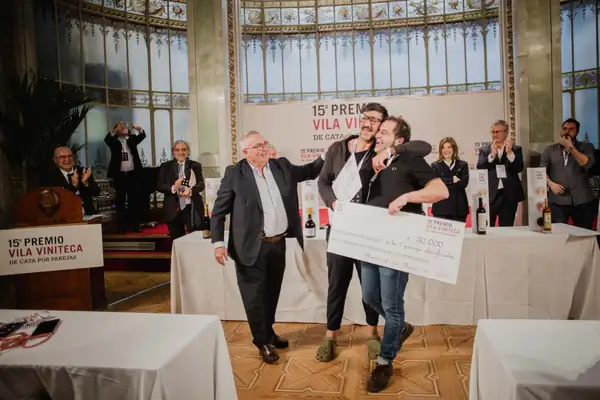 Nacho Martínez y Eloi Cedo, ganadores de la Cata de Maridajes de Vila viniteca