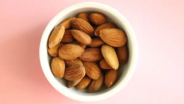How many almonds a day can you eat? The expert answers