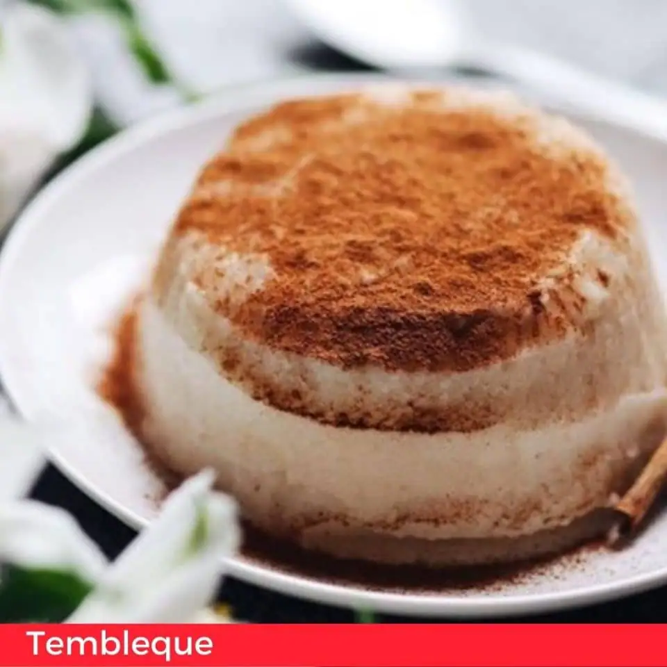 Tembleque puertorriqueño (pudín de coco)