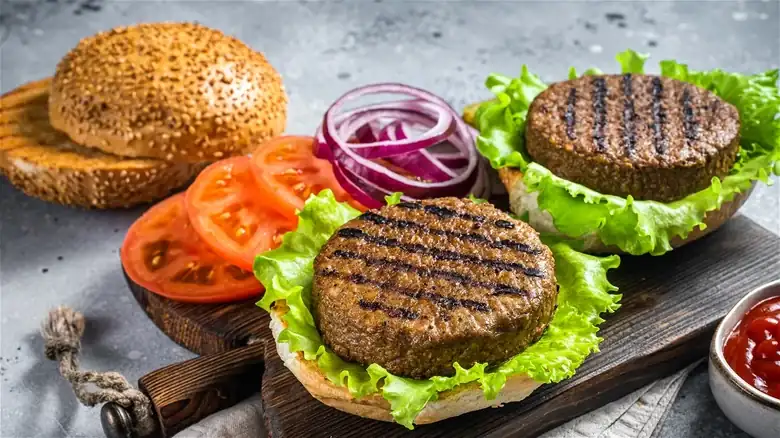 Get Perfectly Shaped Burger Patties From One Simple Household Item