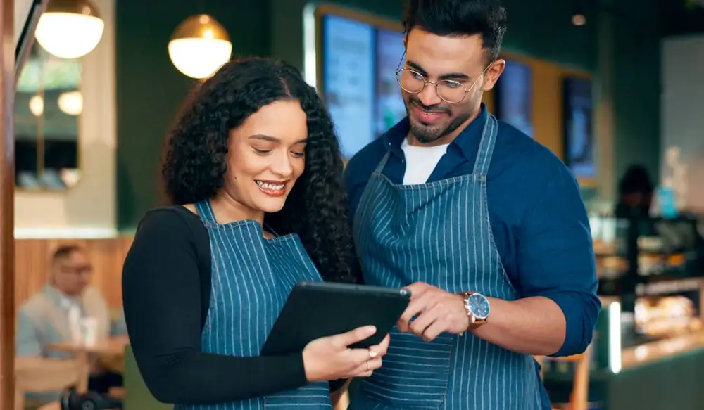 Restaurant Summer Hiring Slows as Labor Pool Tightens
