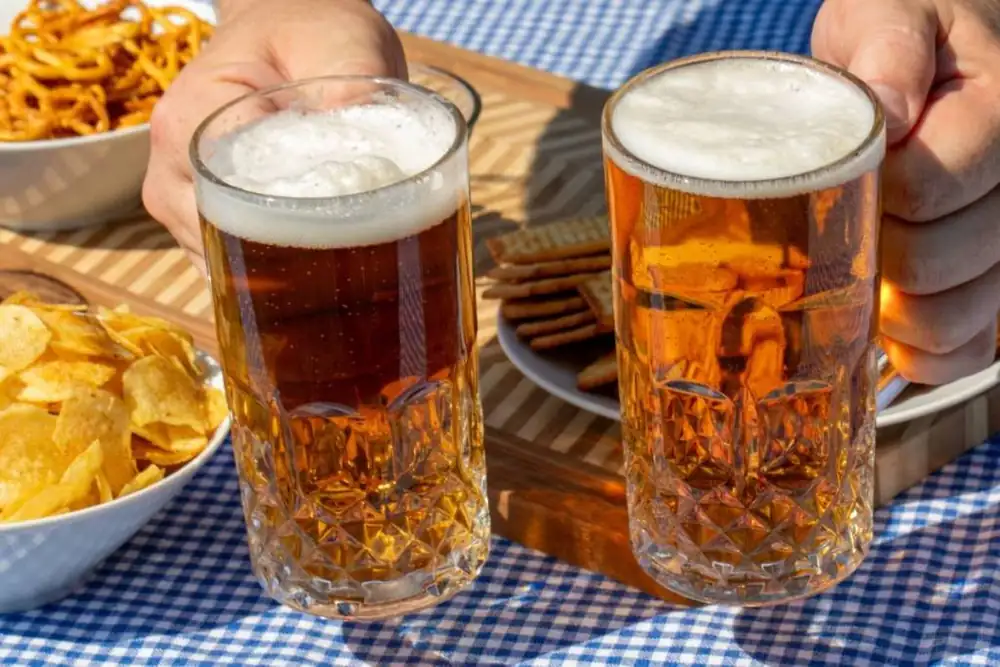 Long tables, German beer steins and free concerts: 3 days of beer festival at the tenth Oktoberfest in Alcalá de Guadaíra