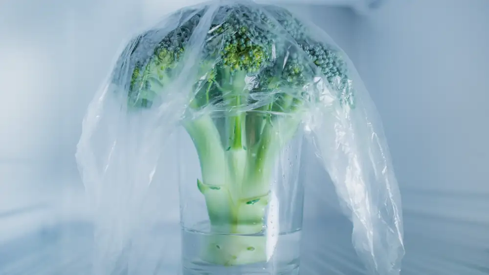 The fruit vendor's trick to make broccoli last for many days in the fridge