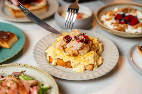 There's A New Shokupan Cafe In The CBD—DIY Toast, Matcha Creme Brulee And More