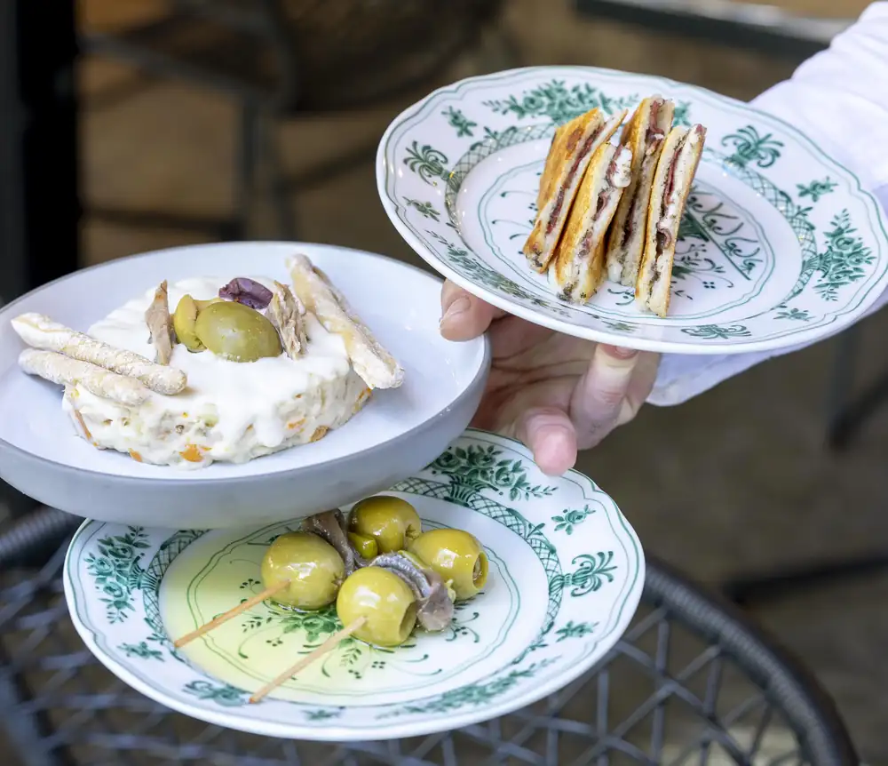 Bar Vint-i-quatre, the new one from Carles Abellan