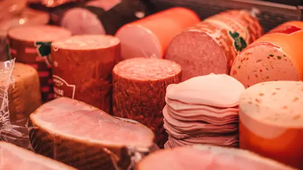 This Old-School Sandwich Meat That Boomers Loved Is Hardly Ever Eaten Now