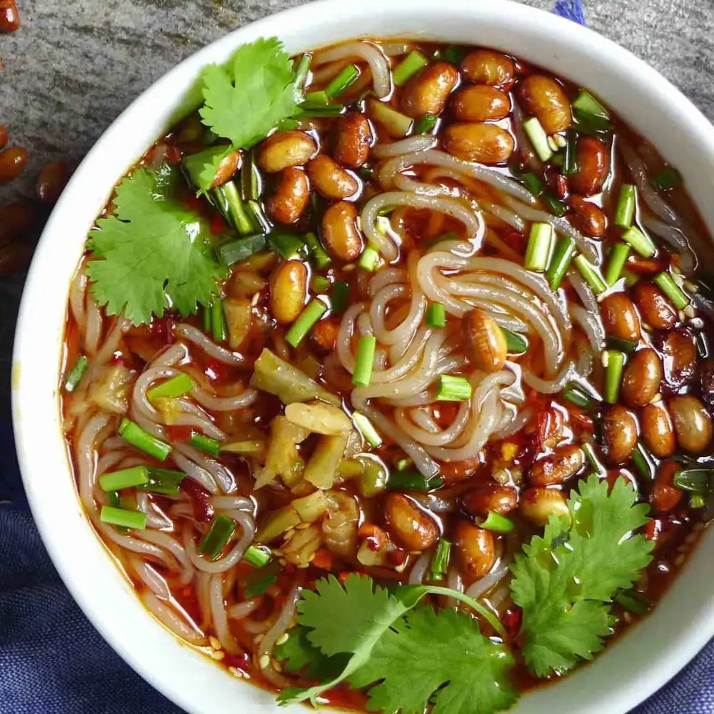 Hot and Sour Noodle Soup (酸辣粉)