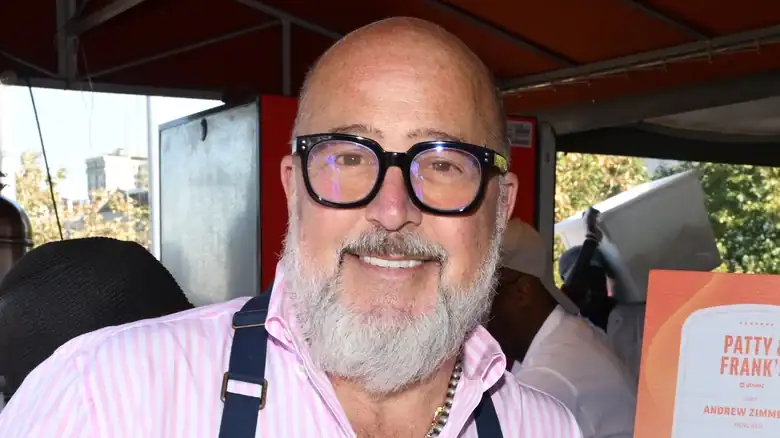 El desayuno popular que Andrew Zimmern considera el peor