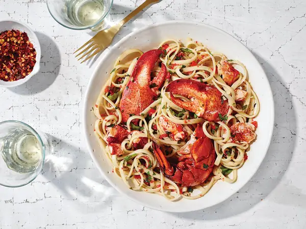 Receta de linguini de langosta con chiles