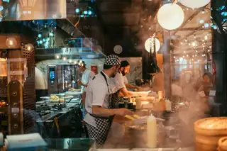 La crisis del TPS afecta la contratación en el sector de la restauración