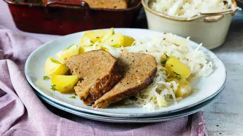 Meatloaf with potatoes and young cabbage
