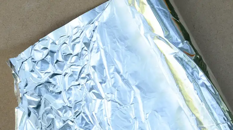 The Acidic Foods To Avoid Cooking On Top Of Aluminum Foil