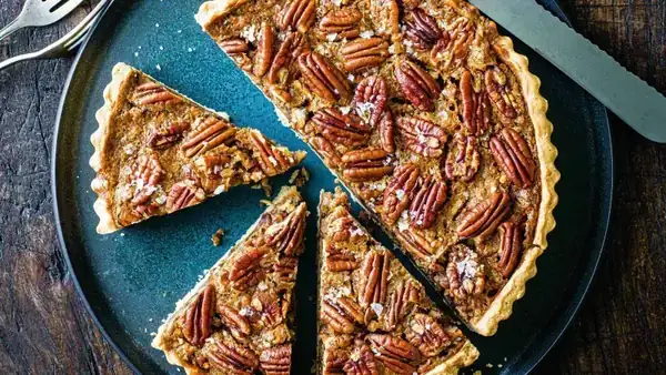 Pecan pie with salted butter