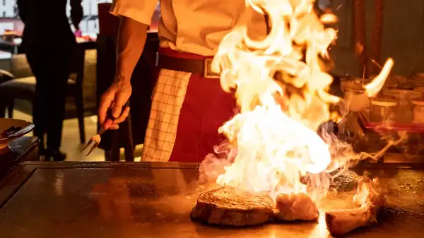 A Beginner's Guide To Eating At A Hibachi Restaurant