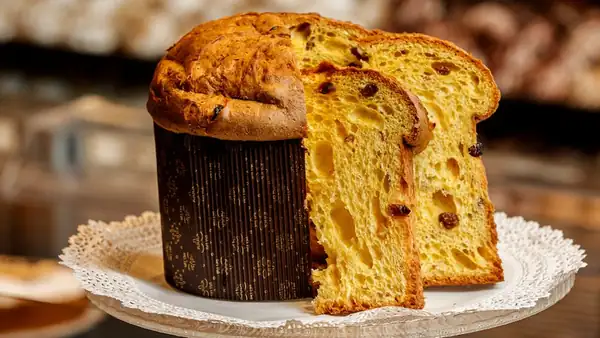 Panettone or Venetian? At Iper, you're spoiled for choice
